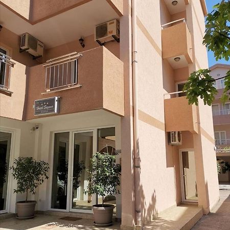 Hotel Suzana بودفا المظهر الخارجي الصورة