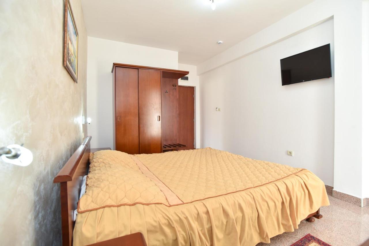 Hotel Suzana بودفا المظهر الخارجي الصورة