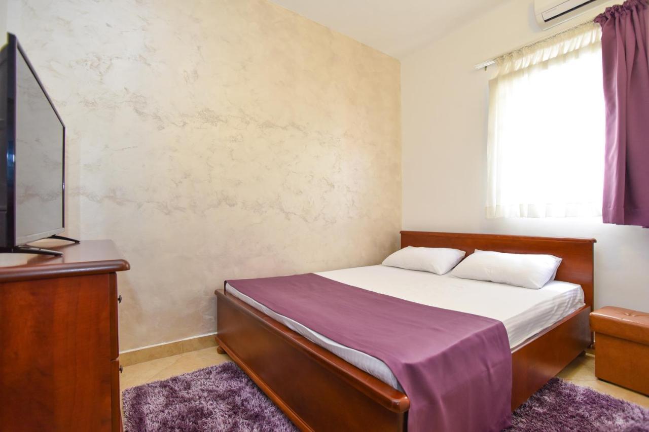 Hotel Suzana بودفا المظهر الخارجي الصورة