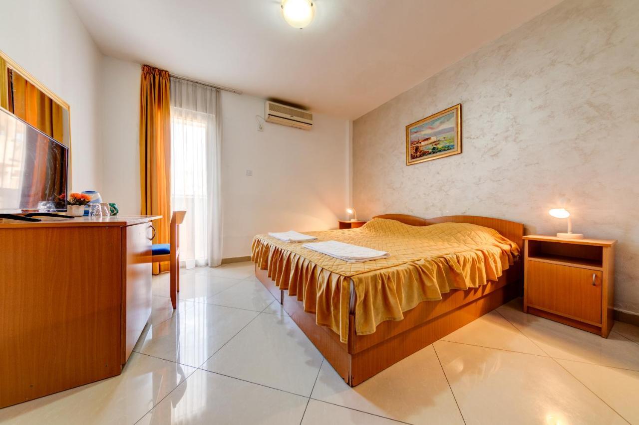 Hotel Suzana بودفا المظهر الخارجي الصورة