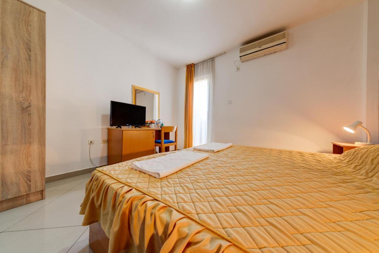 Hotel Suzana بودفا المظهر الخارجي الصورة