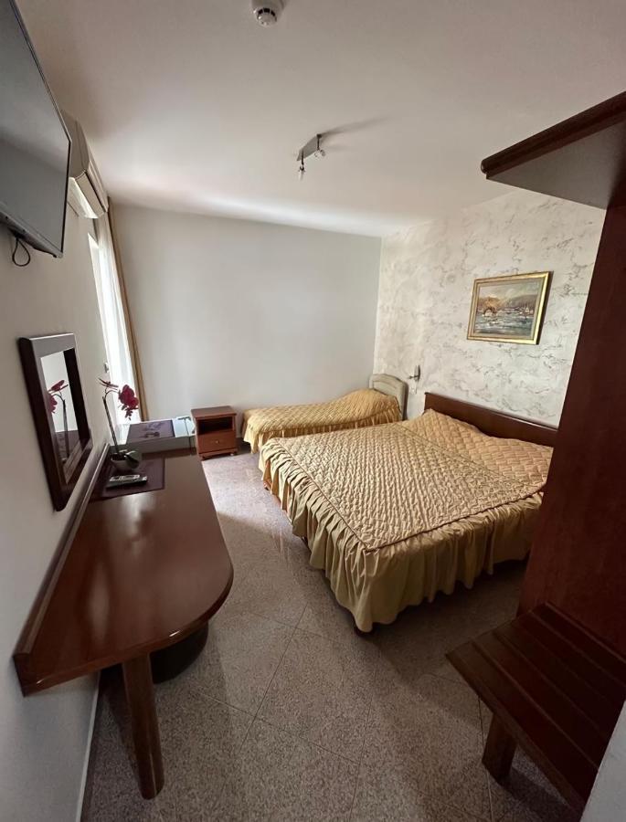 Hotel Suzana بودفا المظهر الخارجي الصورة